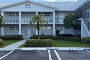 35 COLONIAL CLUB DR APT 203, BOYNTON BEACH, FL