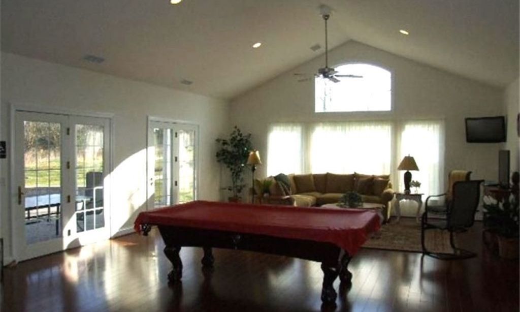 Billiards & Recreation Room