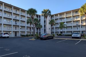 3074 LAKE BAYSHORE DR # O-120, BRADENTON, FL