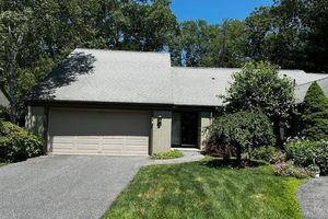4 HERITAGE CRST A, SOUTHBURY, CT