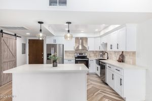 7930 E CAMELBACK RD UNIT 111, SCOTTSDALE, AZ
