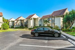 5589 FAIRWAY PARK DR APT 202, BOYNTON BEACH, FL