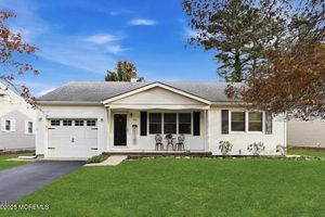 48 WHITAKER DR, TOMS RIVER, NJ