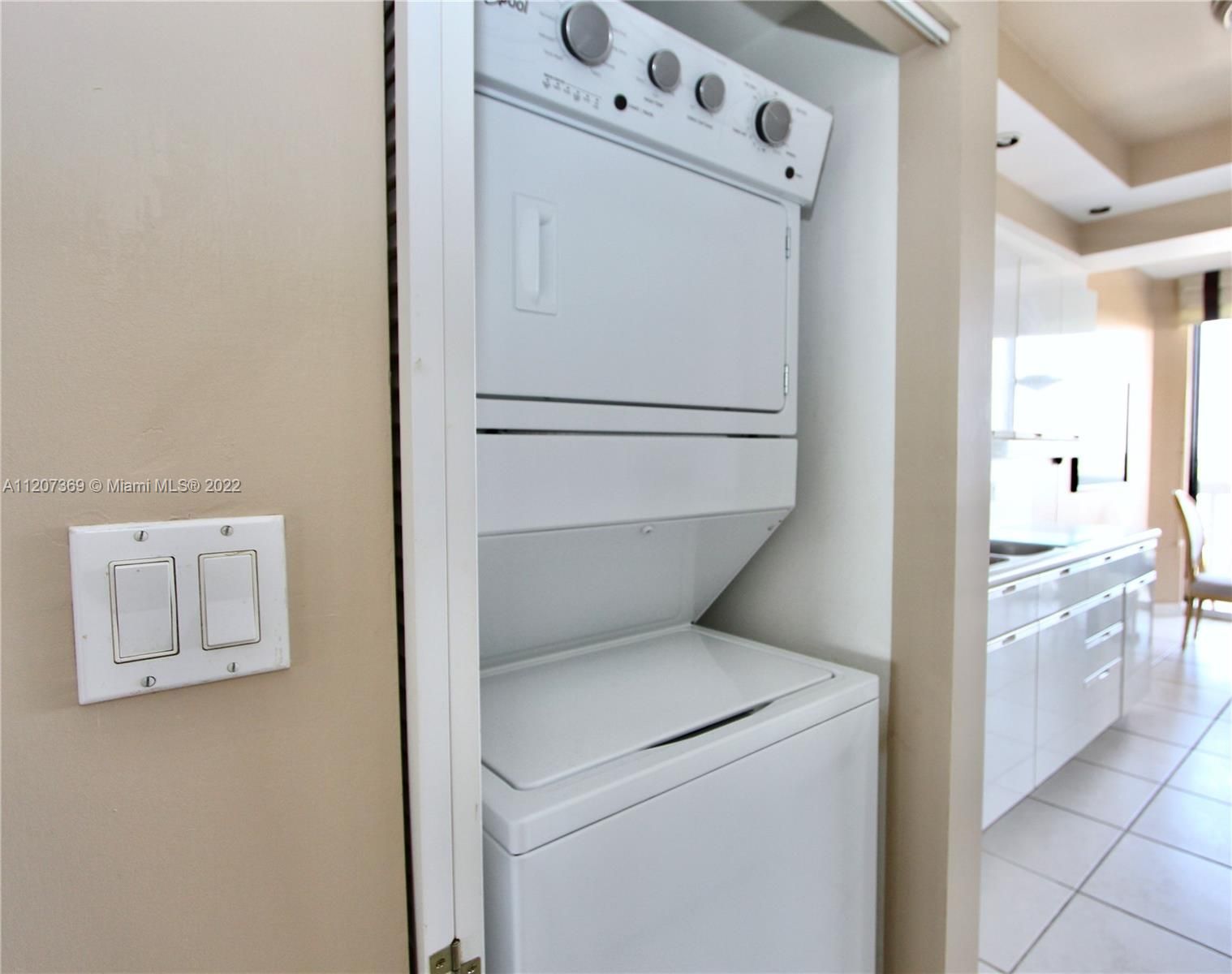 image of property at 2000 Island Blvd 1603