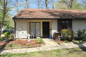 126 AMBERLY DR A, MANALAPAN, NJ
