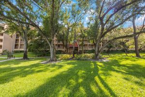 3078 EASTLAND BLVD UNIT 304, CLEARWATER, FL
