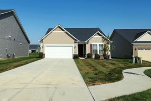 4752 PETUNIA DR, PLAINFIELD, IN