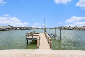 384 BOCA CIEGA POINT BLVD, SAINT PETERSBURG, FL