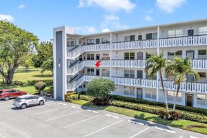 2002 LYNDHURST H # 2002, DEERFIELD BEACH, FL