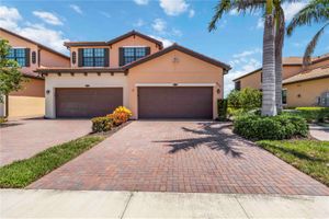 10801 TARFLOWER DR 102, VENICE, FL