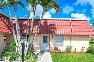 114 AMHERST LN, LAKE WORTH, FL