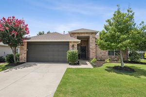 9705 APPLEWOOD TRL, DENTON, TX