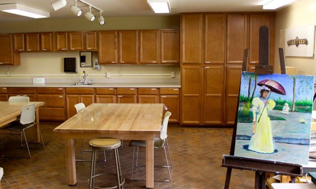 Arts & Crafts Studio