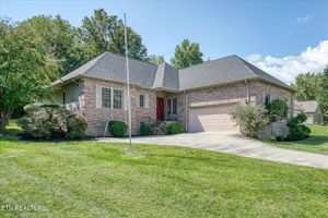 145 FOREST HILL DR, CROSSVILLE, TN