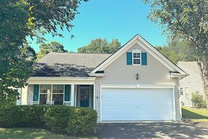 57 CHESTERFIELD DR, JACKSON, NJ