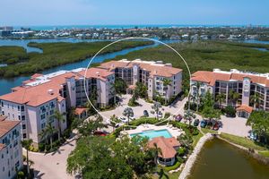 5430 EAGLES POINT CIR 101, SARASOTA, FL