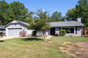 9829 PLUM BROOK LN, STRONGSVILLE, OH