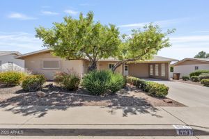 6631 E DALLAS ST, MESA, AZ