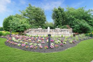 10 SYMPHONY DR, LAKE GROVE, NY