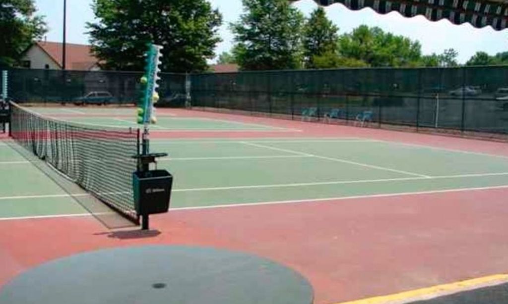 3 Tennis Courts