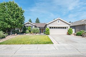105 CLOVER SPRINGS DR, CLOVERDALE, CA