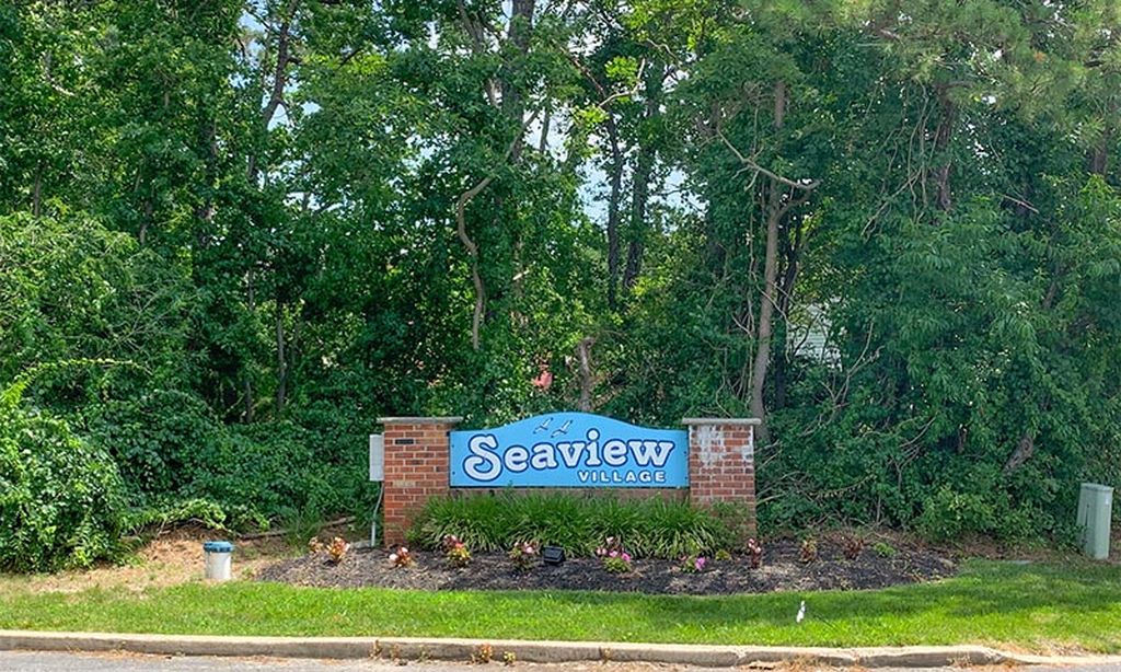 Community Entrance Sign