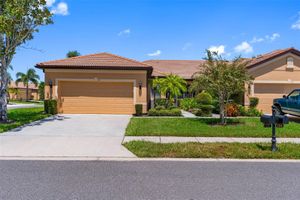 102 SHELL FALLS DR, APOLLO BEACH, FL