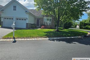160 KYLE CT # 160, MONROE, NJ