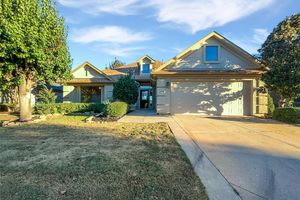 11308 SOUTHERLAND DR, DENTON, TX