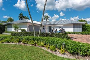 595 WEDGE DR, NAPLES, FL