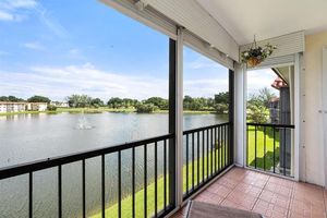 9423 S HOLLYBROOK LAKE DR 309, PEMBROKE PINES, FL