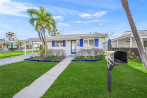 655 SPANISH WAY, LONGBOAT KEY, FL