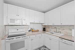2811 GARDEN DR 306, LAKE WORTH, FL