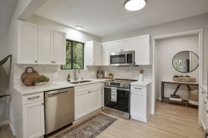 1034 HERITAGE VLG B, SOUTHBURY, CT