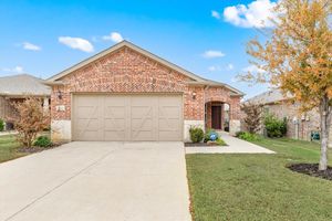 7632 RAMPART DR, AUBREY, TX