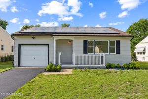 6 ETON RD, TOMS RIVER, NJ