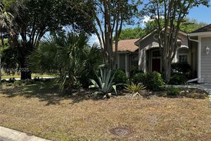140 ROBERT E LEE LN # 1, BLUFFTON, SC