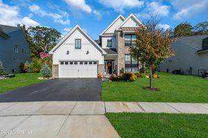 140 GRANDVIEW CIR, FARMINGDALE, NJ