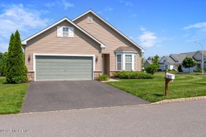 45 EAGLE RIDGE CIR, LAKEWOOD, NJ