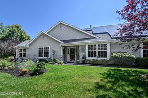 17 STRAWBERRY LN, LAKEWOOD, NJ