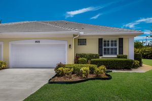 915 BARCLAY CT, VENICE, FL