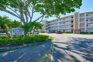 409 GREENBRIER B # 409, WEST PALM BEACH, FL