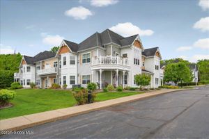 802 HEATHER LN, ALTAMONT, NY