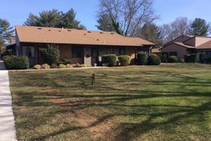 8 MIDDLEBROOK CT, RED BANK, NJ