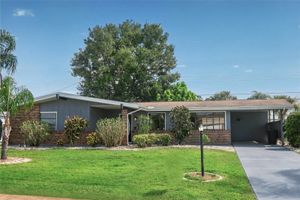 806 OAKMONT AVE, SUN CITY CENTER, FL