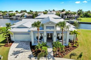 718 PINCKNEY DR, APOLLO BEACH, FL