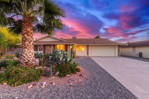 11067 W WHITE MOUNTAIN RD, SUN CITY, AZ