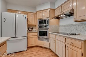 421 WONDERSTONE DR, LAS VEGAS, NV