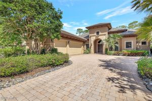 7748 CLASSICS DR, NAPLES, FL