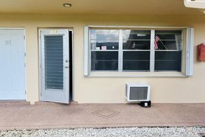 104 HASTINGS G, WEST PALM BEACH, FL